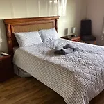 Gala House 홈스테이 스트랜드힐